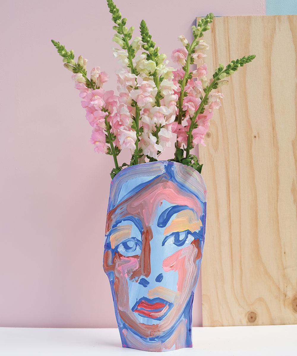 Dolly | Art Vase