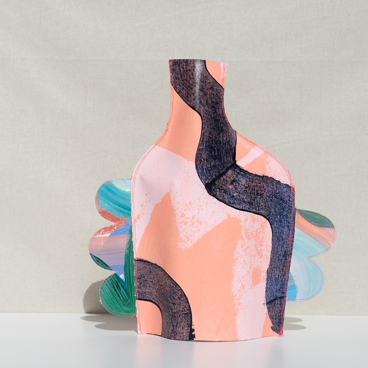 Larry | Art Vase - Tiff Manuell
