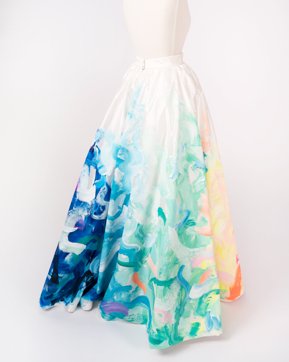 Dahlia Skirt No Sweep | Size 6 - Tiff Manuell