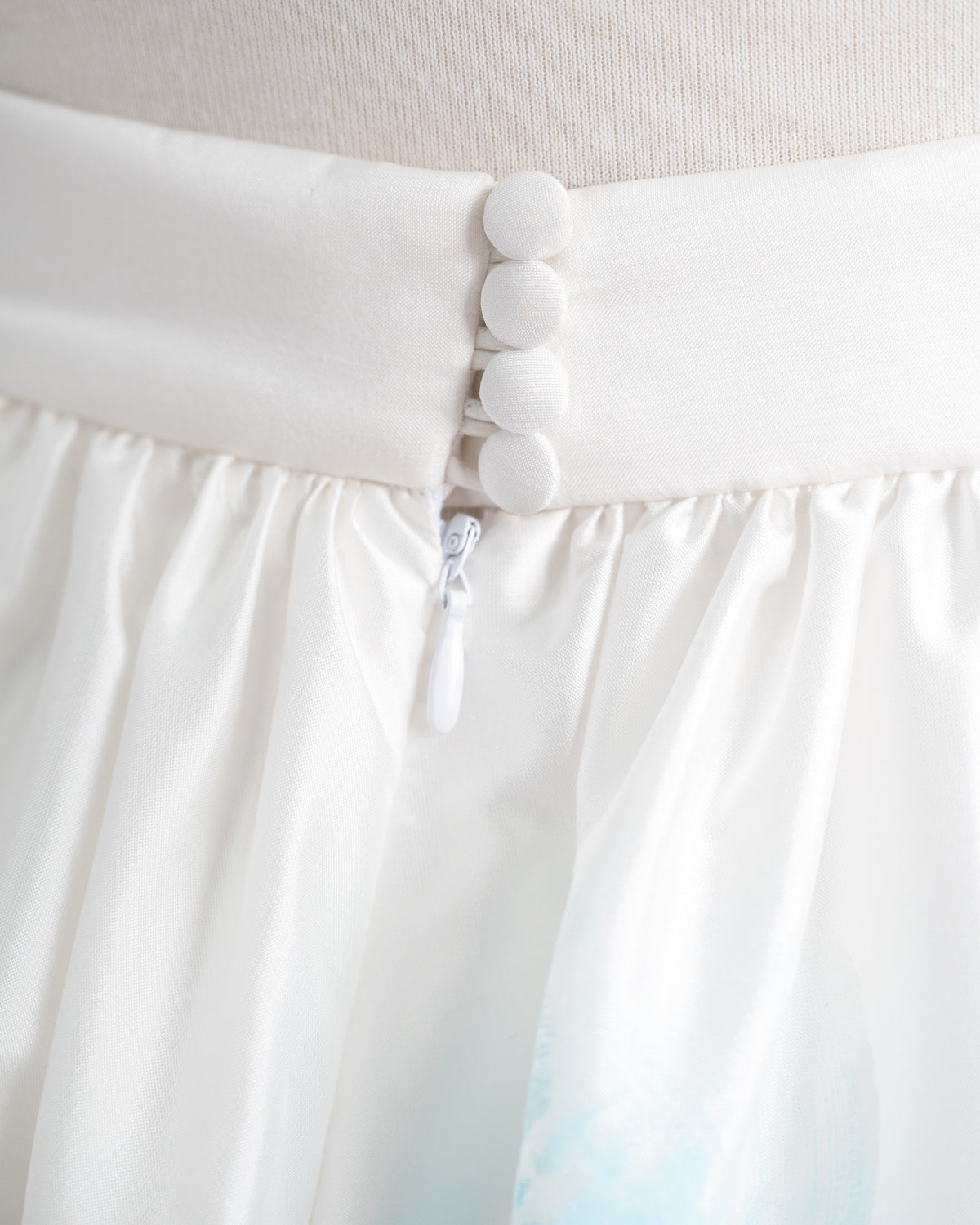 Dahlia Skirt No Sweep | Size 6 - Tiff Manuell